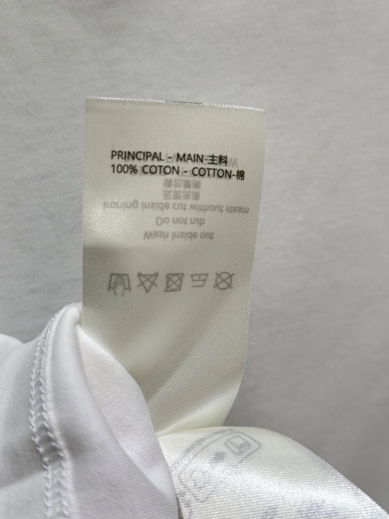 Louis Vuitton T-Shirts Timeless 130997
