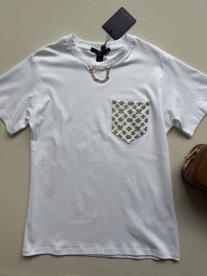 FashionForward Louis Vuitton T-Shirts 130981
