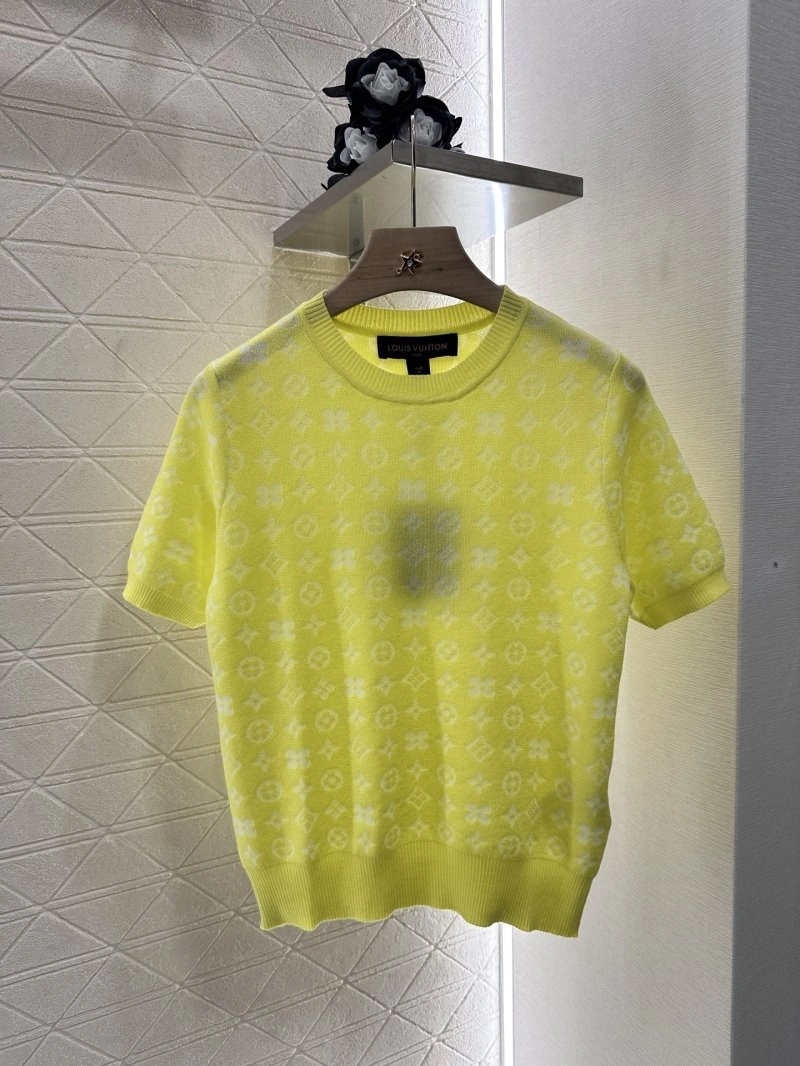 Sustainable Louis Vuitton T-Shirts 131003