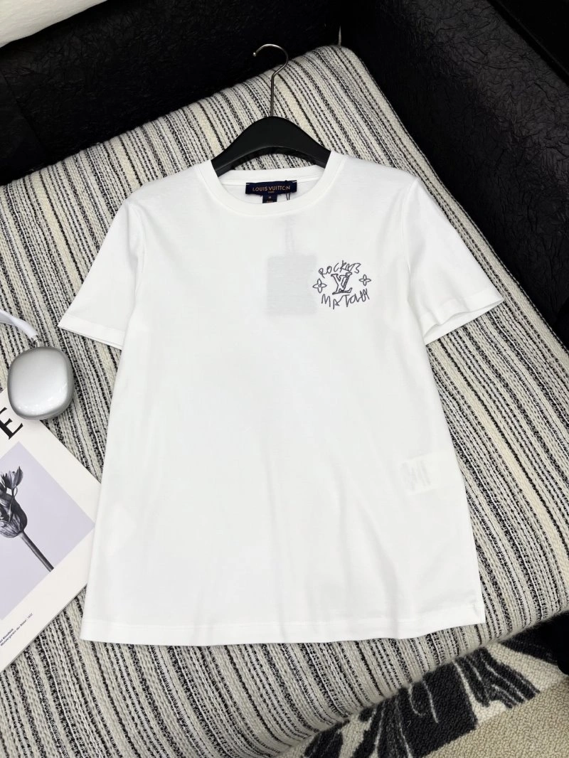 Comfortable Louis Vuitton T-Shirts 130994