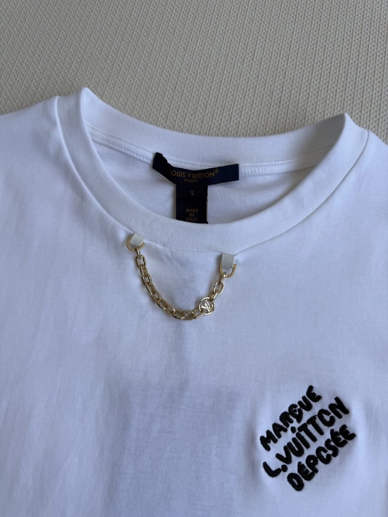Sleek Louis Vuitton T-Shirts 130977