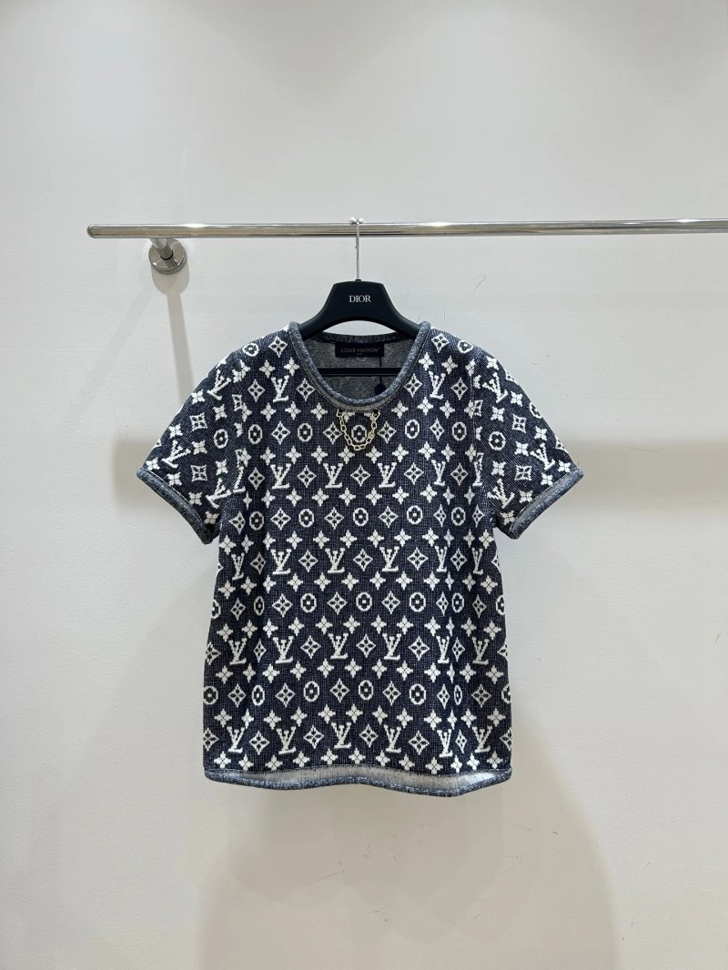 Elegant Louis Vuitton T-Shirts 130990