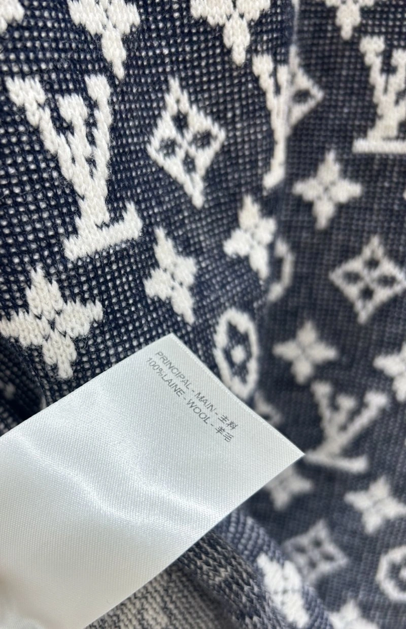 Elegant Louis Vuitton T-Shirts 130990