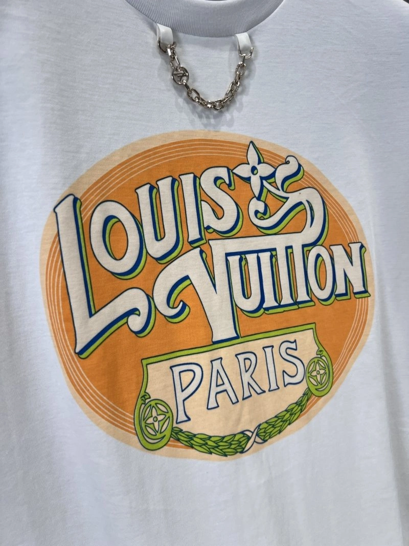 Louis Vuitton T-Shirts UrbanChic 130972