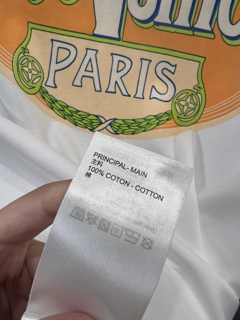 Louis Vuitton T-Shirts UrbanChic 130972