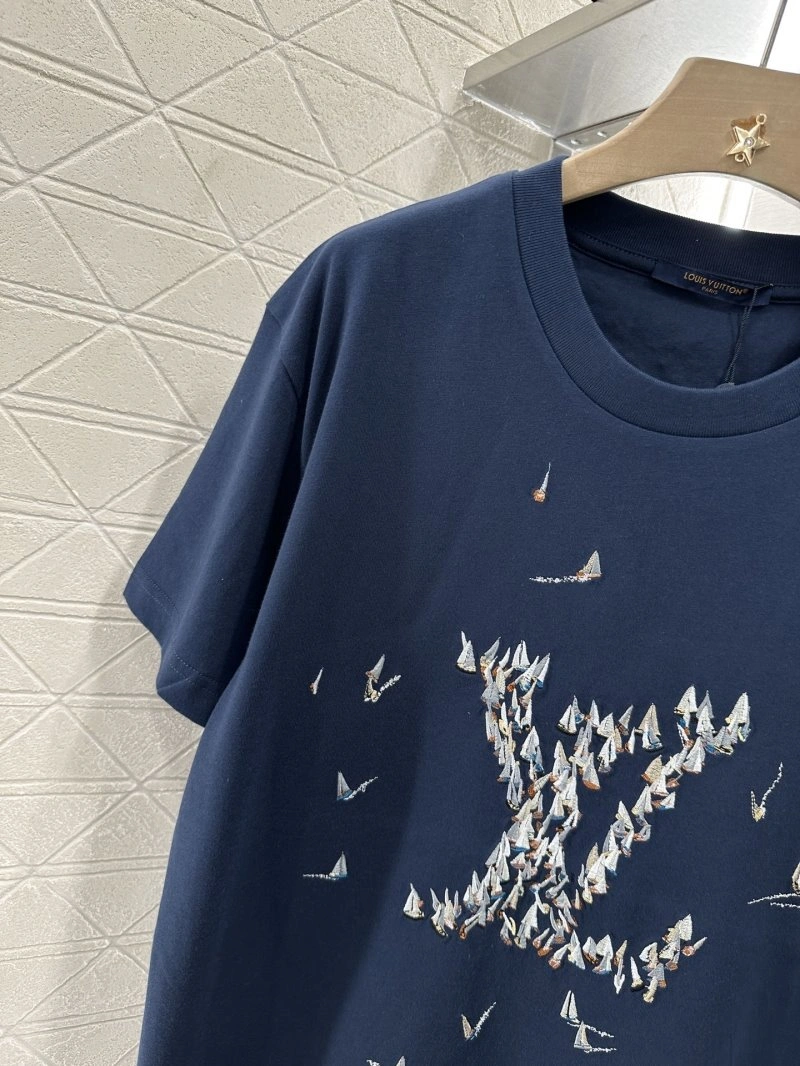 Louis Vuitton T-Shirts Minimalist 130988