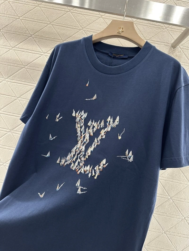 Louis Vuitton T-Shirts Minimalist 130988