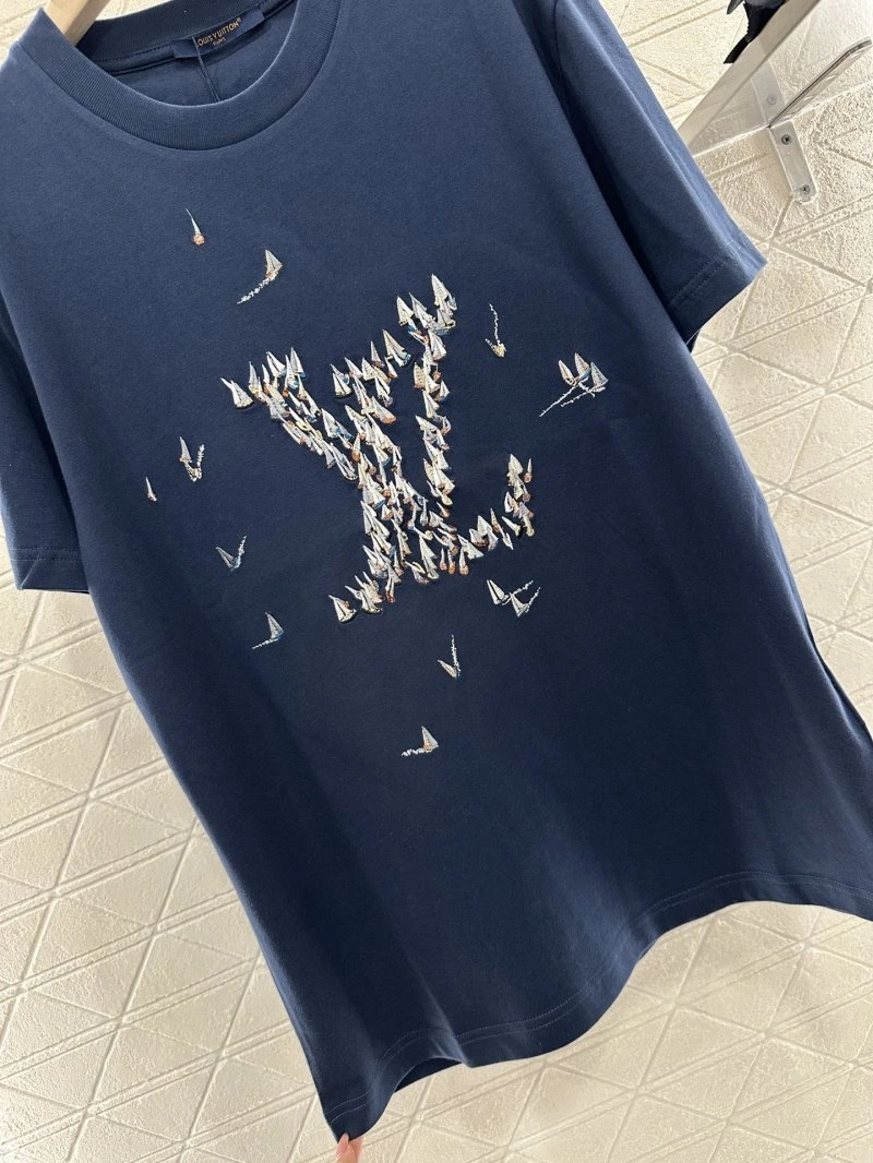 Louis Vuitton T-Shirts Minimalist 130988
