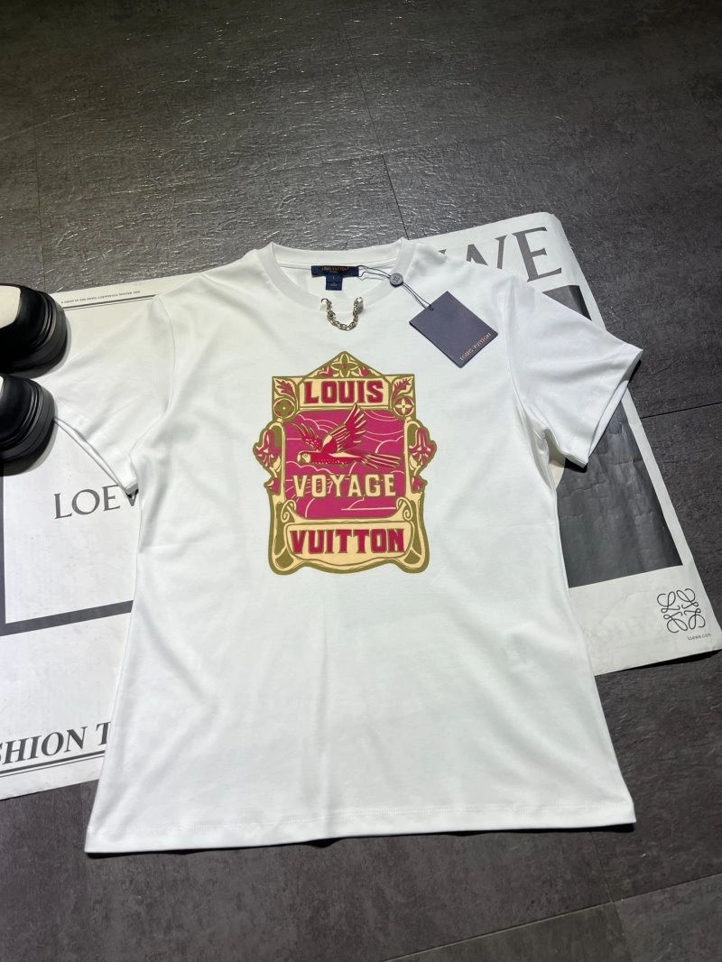 Minimalist Louis Vuitton T-Shirts 130969