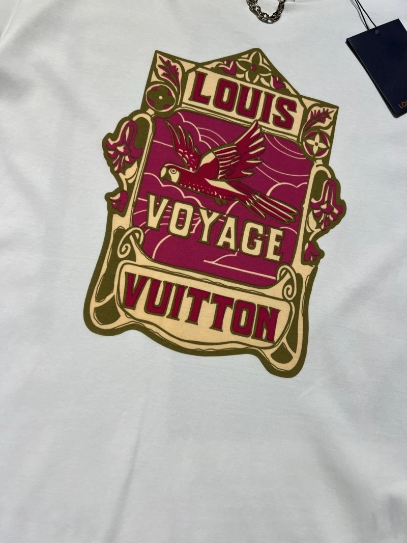 Minimalist Louis Vuitton T-Shirts 130969