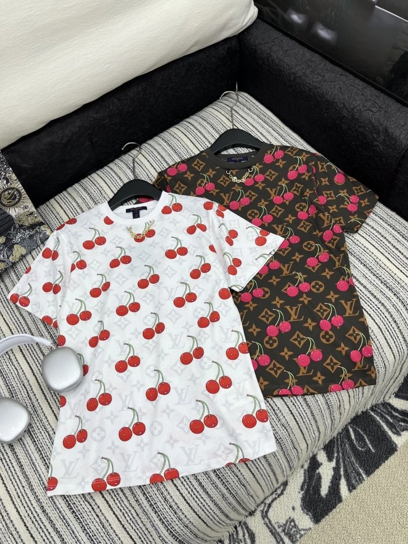Breathable Louis Vuitton T-Shirts 130961
