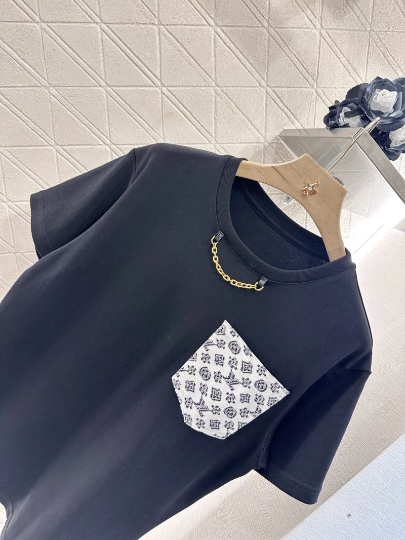 Louis Vuitton T-Shirts WeatherProof 130952