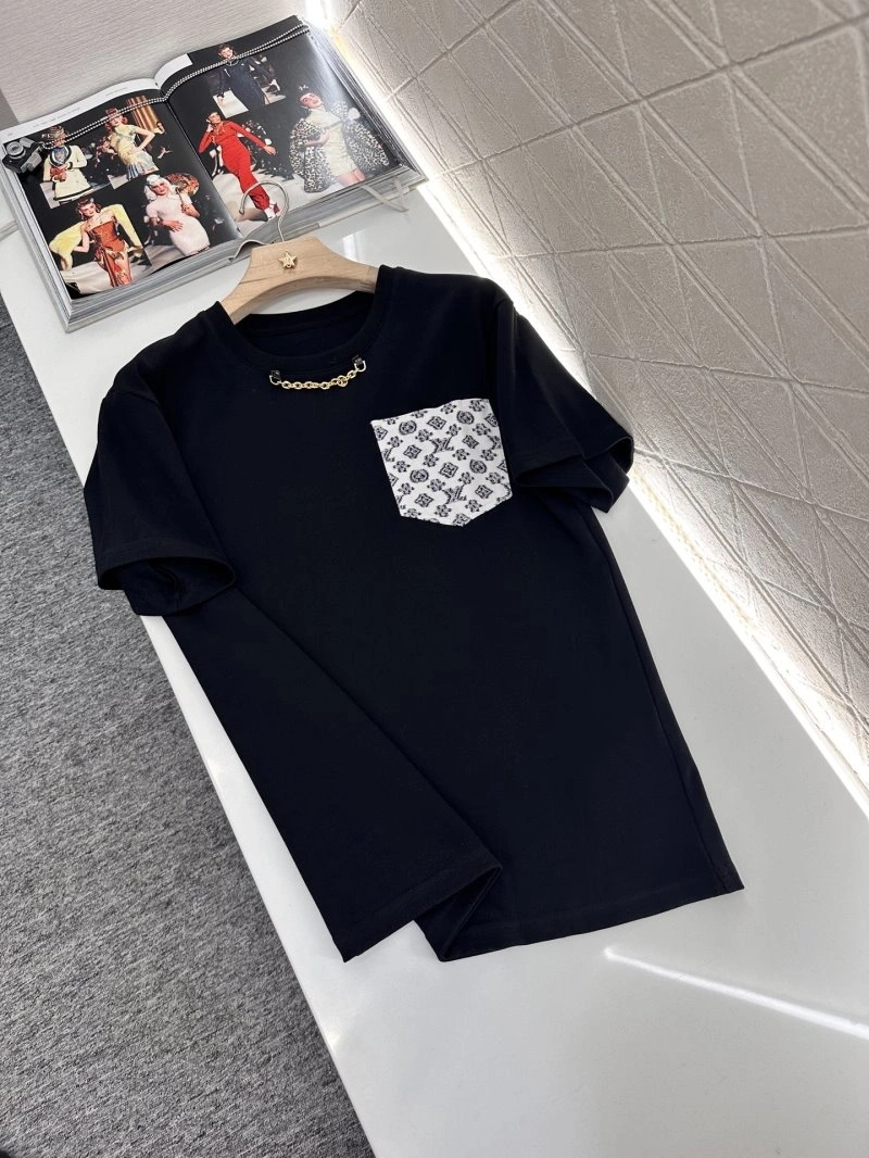 Louis Vuitton T-Shirts WeatherProof 130952