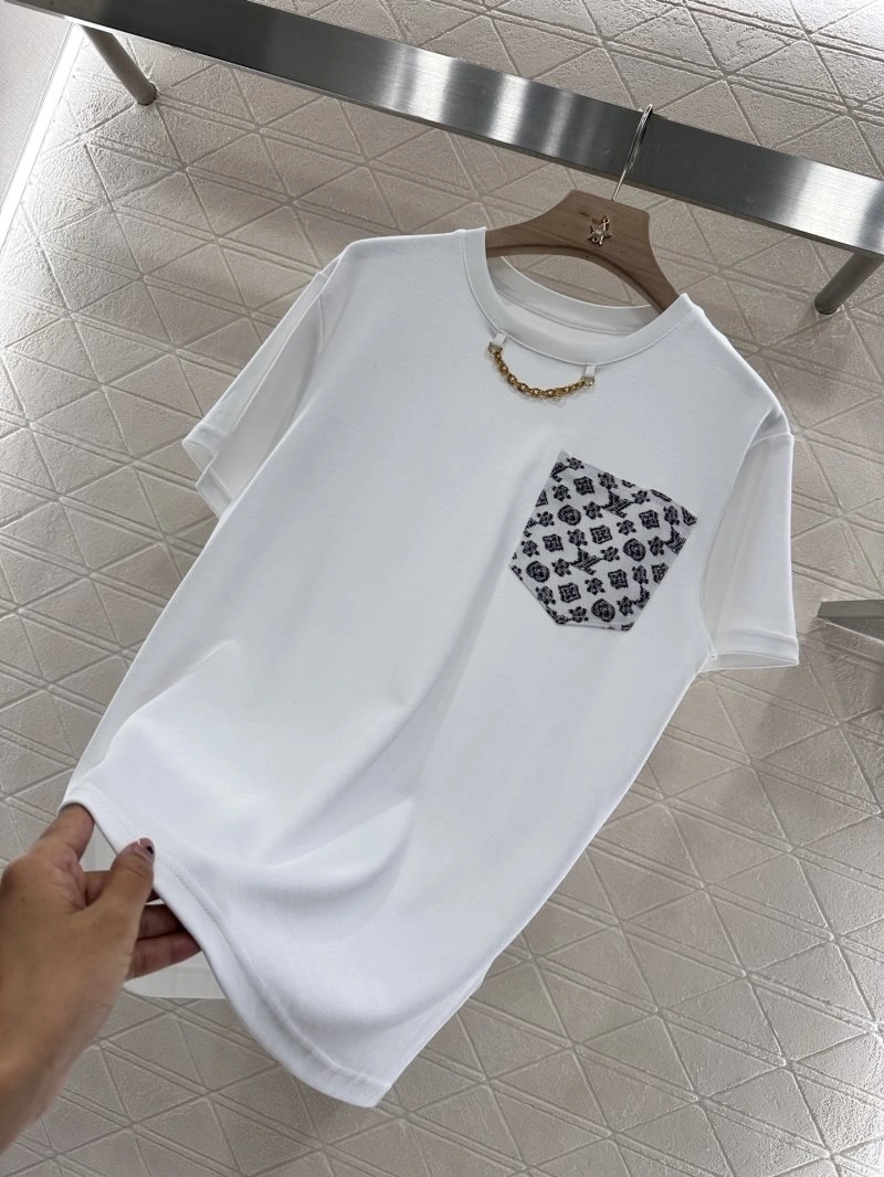 GoodFit Louis Vuitton T-Shirts 130953