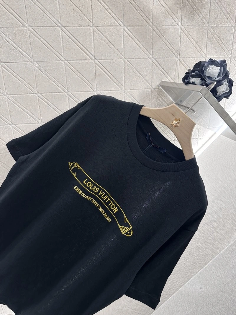 Louis Vuitton T-Shirts HighQuality 130949