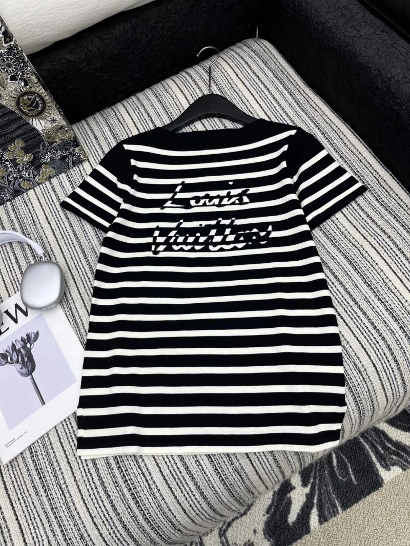 Louis Vuitton T-Shirts Functional 131678