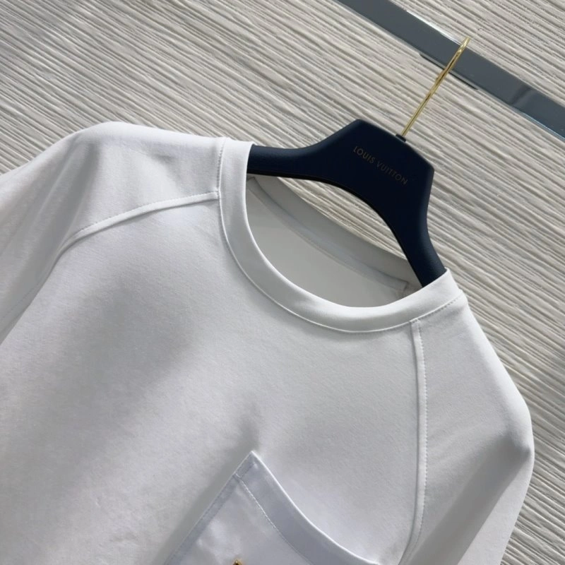 Unisex Louis Vuitton T-Shirts 131680