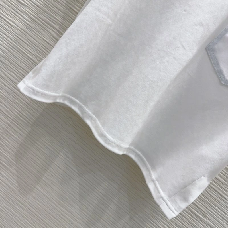 Unisex Louis Vuitton T-Shirts 131680