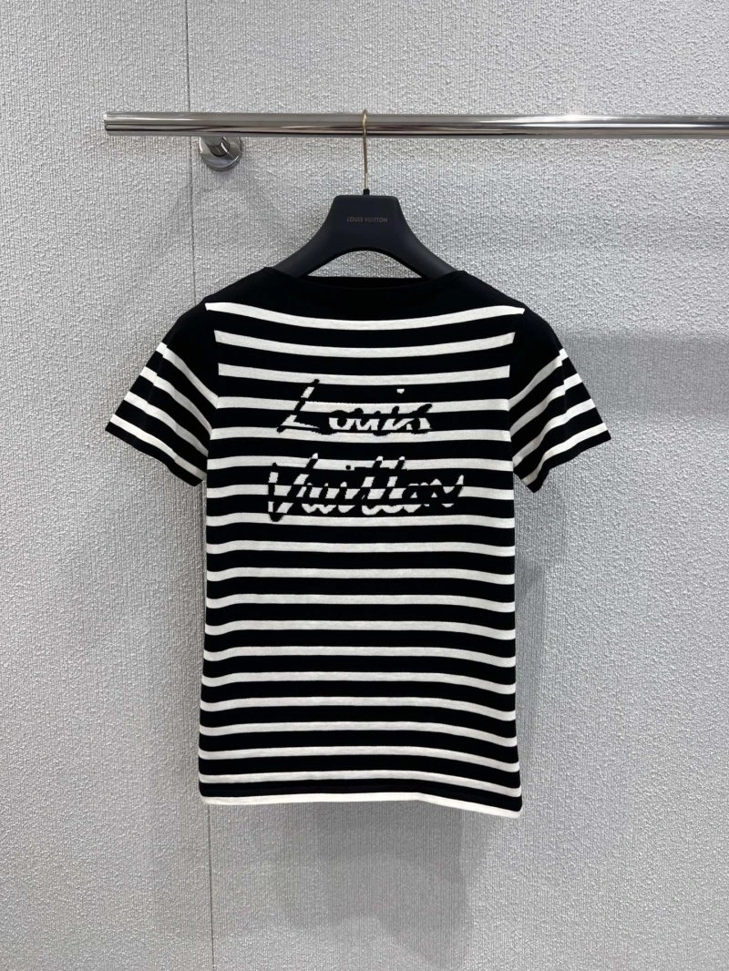 Louis Vuitton T-Shirts Versatile 131647
