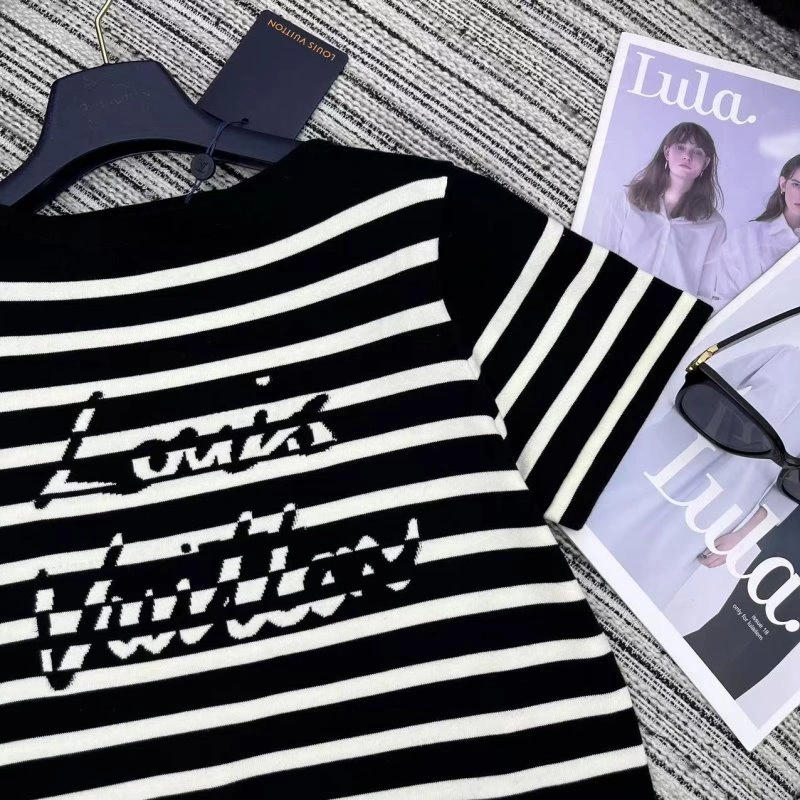 UrbanChic Louis Vuitton T-Shirts 131650