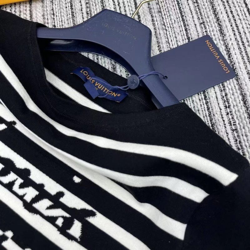 UrbanChic Louis Vuitton T-Shirts 131650