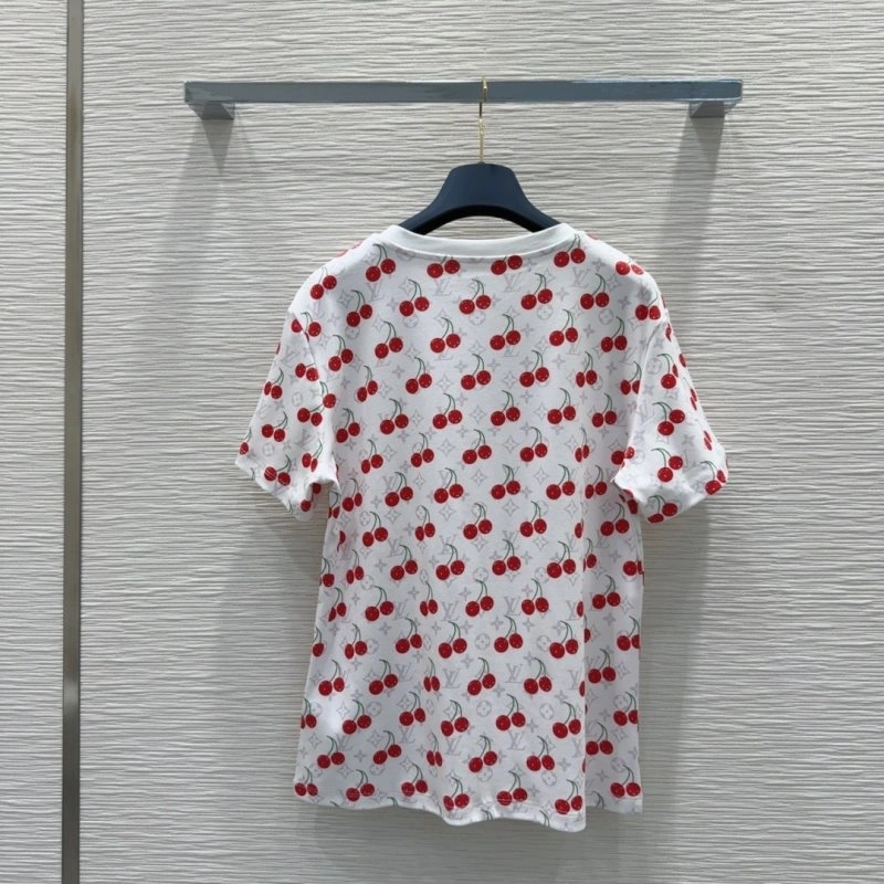 Modern Louis Vuitton T-Shirts 131642