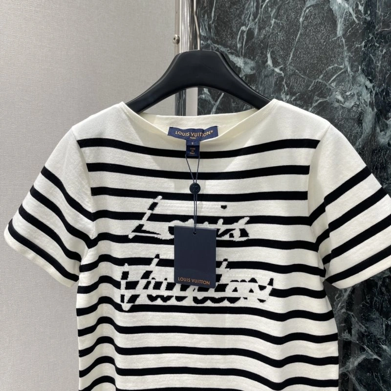 SmartChoice Louis Vuitton T-Shirts 131616