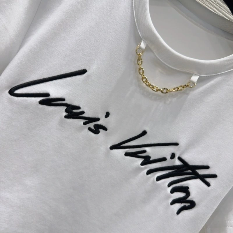 Seasonal Louis Vuitton T-Shirts 131638