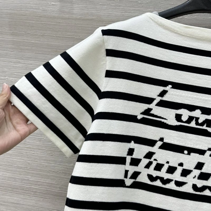 Louis Vuitton T-Shirts Durable 131635