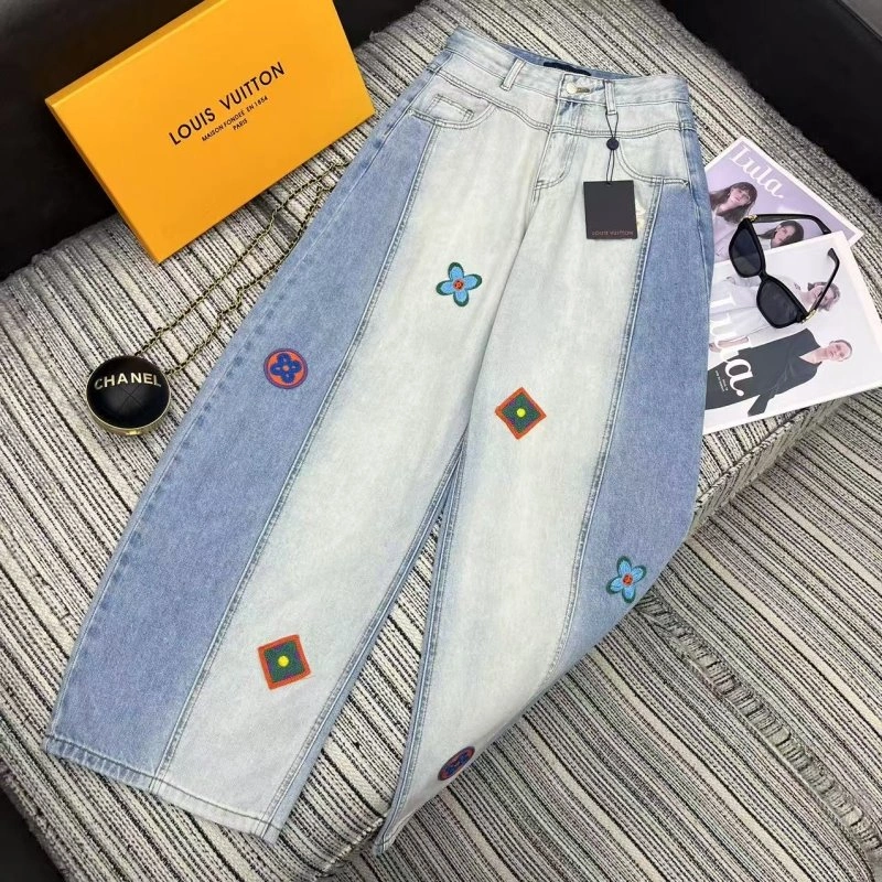 Versatile Louis Vuitton T-Shirts 131634