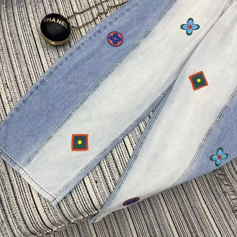 Versatile Louis Vuitton T-Shirts 131634
