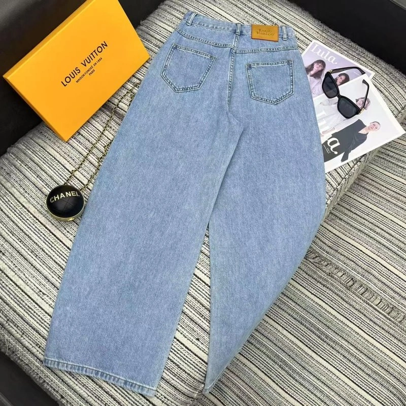 Versatile Louis Vuitton T-Shirts 131634