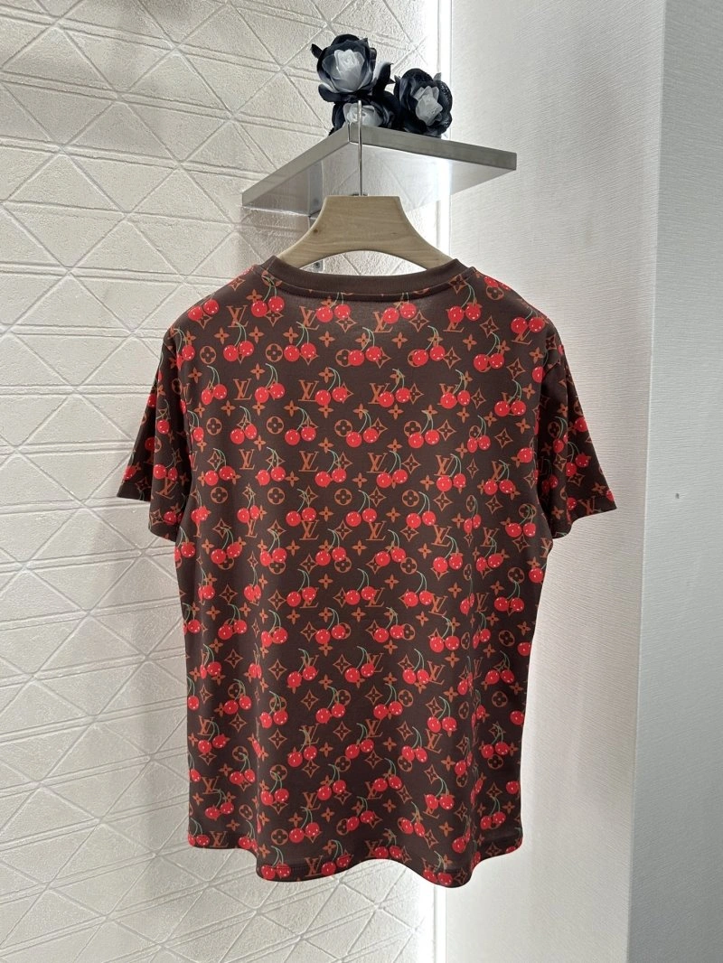 Louis Vuitton T-Shirts Lightweight 131637
