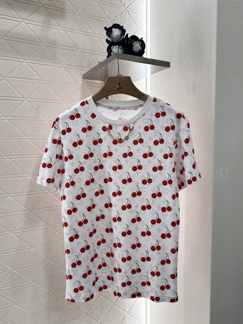 Louis Vuitton T-Shirts Lightweight 131637