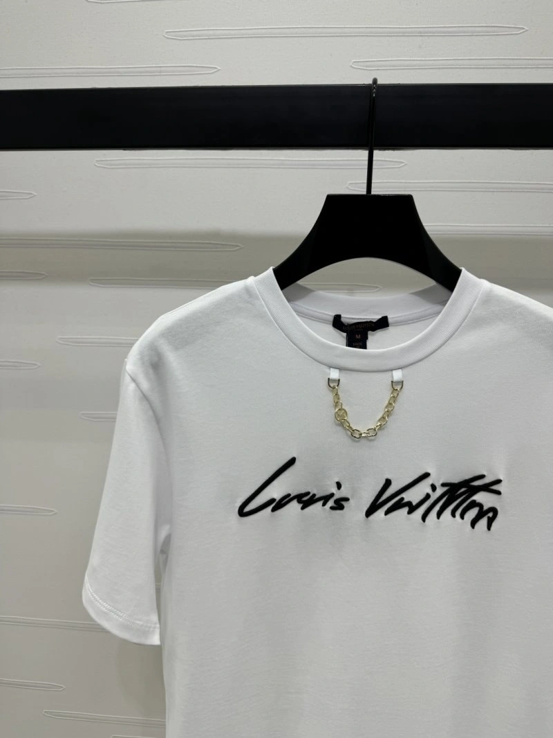 Flexible Louis Vuitton T-Shirts 131613