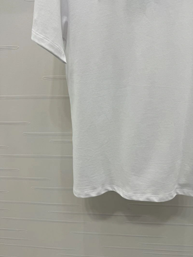 Flexible Louis Vuitton T-Shirts 131613