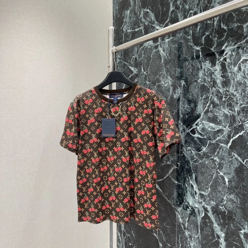 WellDesigned Louis Vuitton T-Shirts 131621