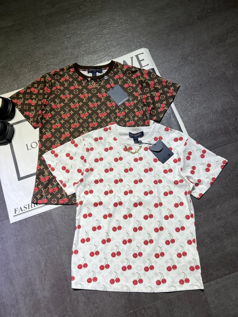 Louis Vuitton T-Shirts Trendy 131617