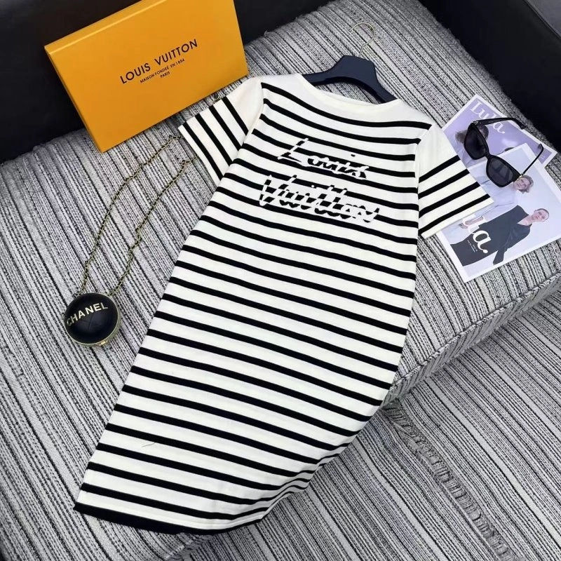 TimelessDesign Louis Vuitton T-Shirts 131610