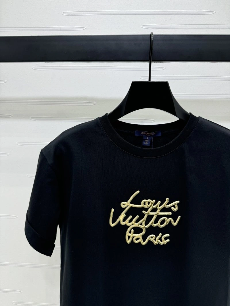 Comfortable Louis Vuitton T-Shirts 131607