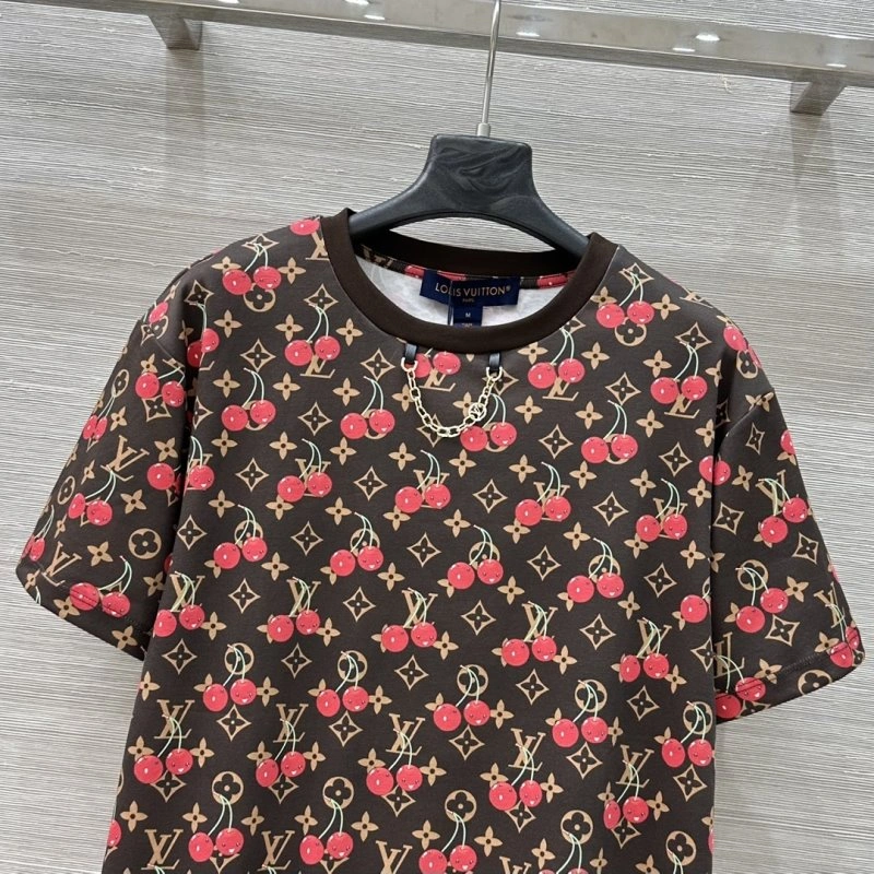 Louis Vuitton T-Shirts FreshLook 131583