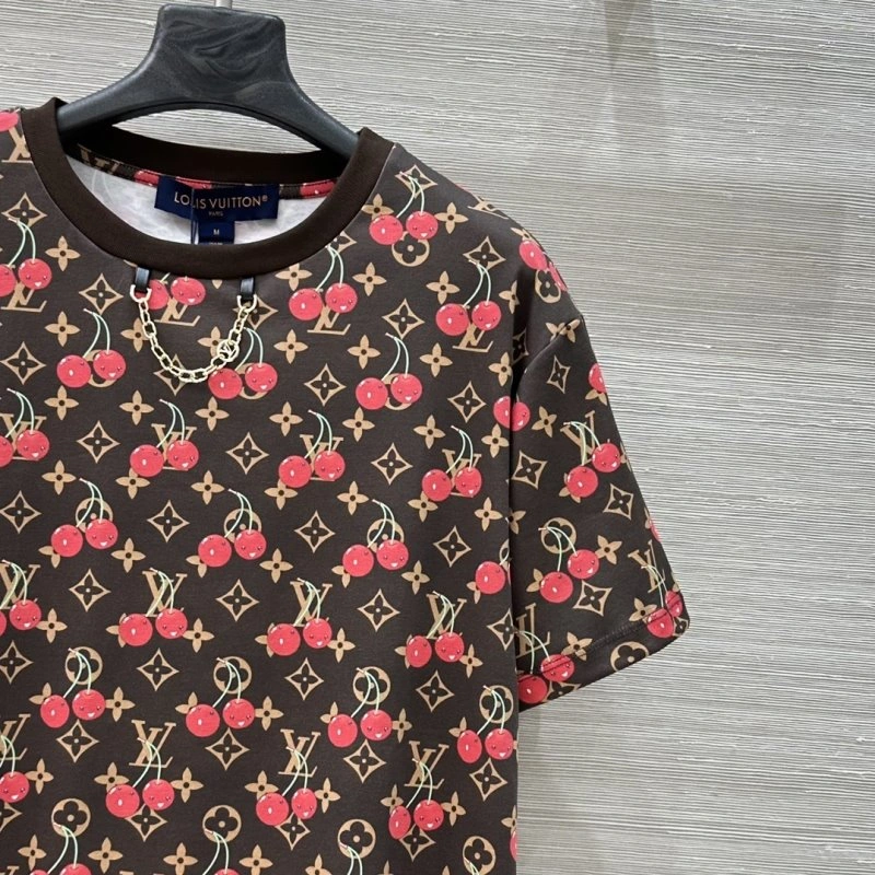 Louis Vuitton T-Shirts FreshLook 131583