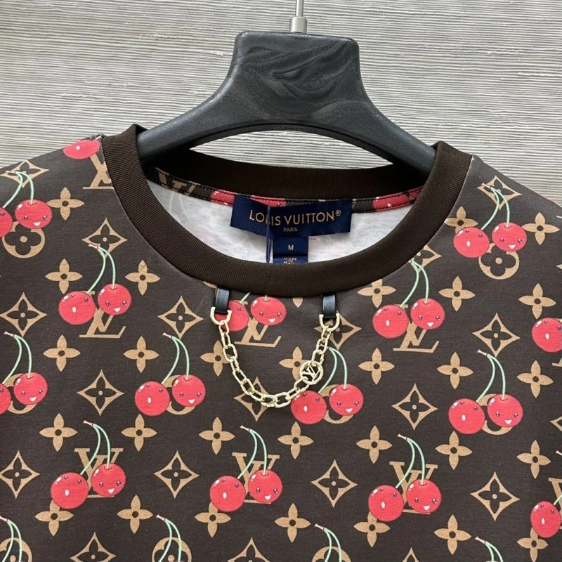 Louis Vuitton T-Shirts FreshLook 131583