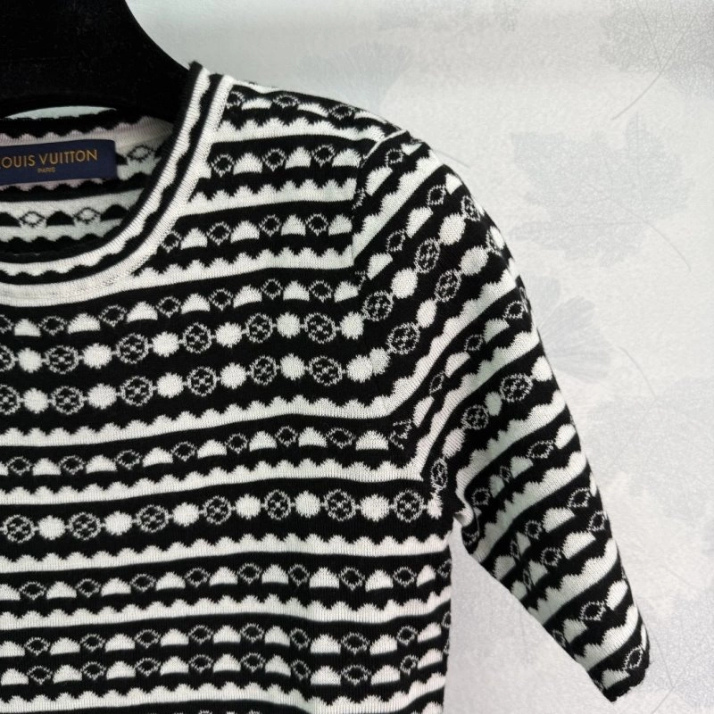 Louis Vuitton T-Shirts Refined 131601