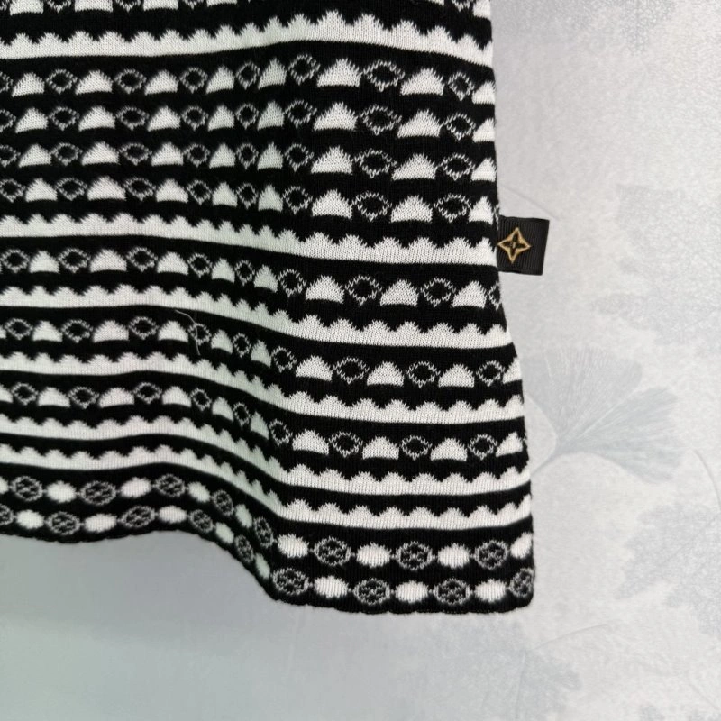 Louis Vuitton T-Shirts Refined 131601