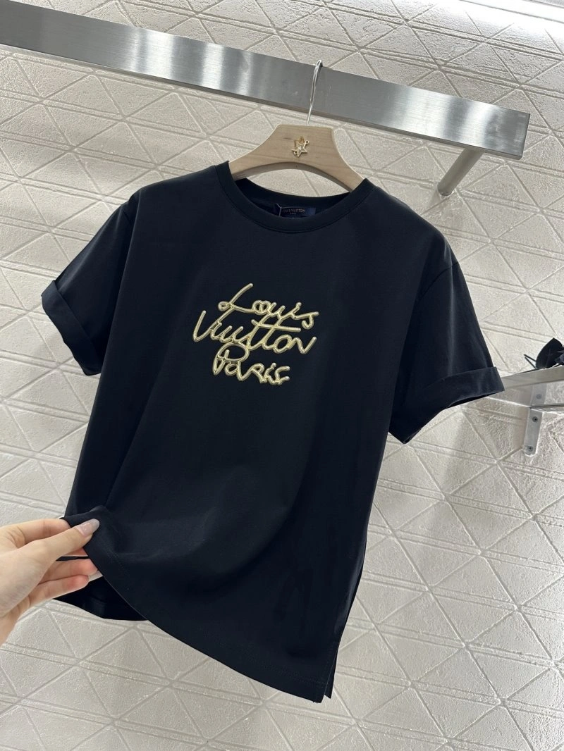 Louis Vuitton T-Shirts Seasonal 131586