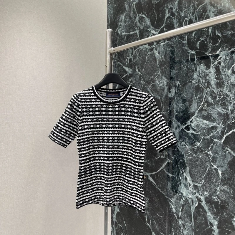 SoftTouch Louis Vuitton T-Shirts 131589