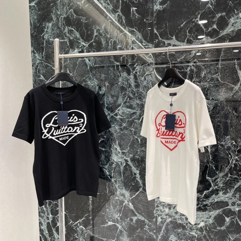 Louis Vuitton T-Shirts MultiPurpose 131594