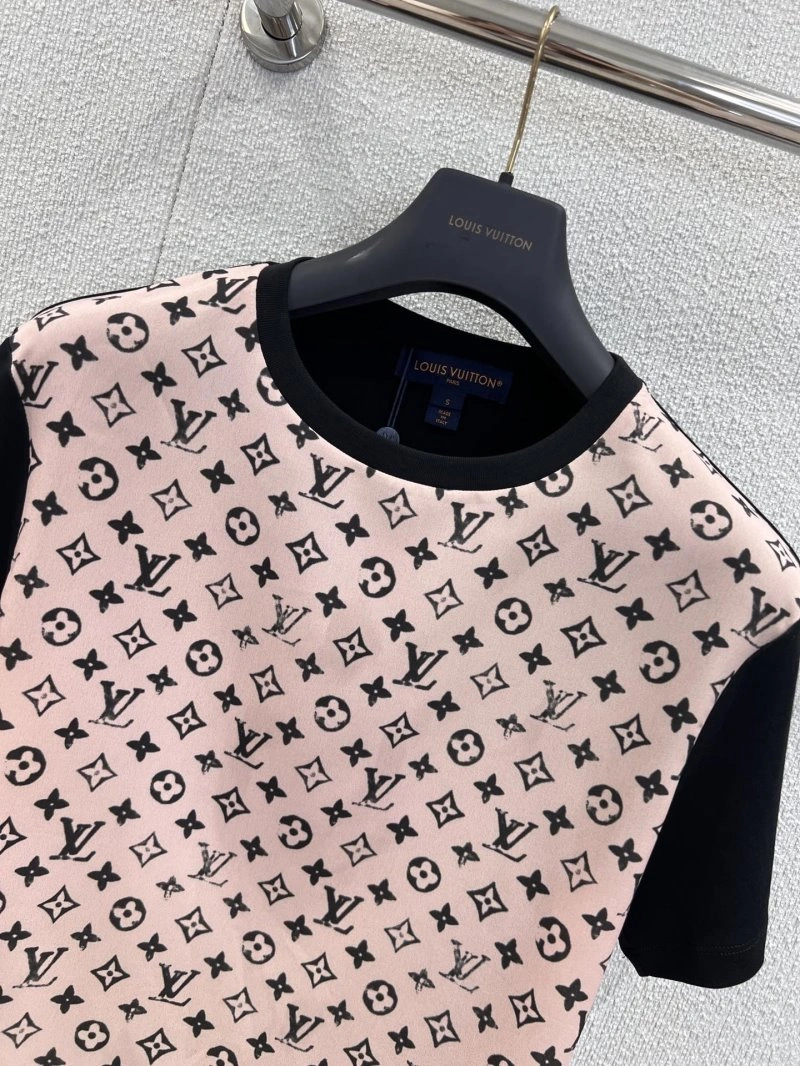 Louis Vuitton T-Shirts Flexible 131576