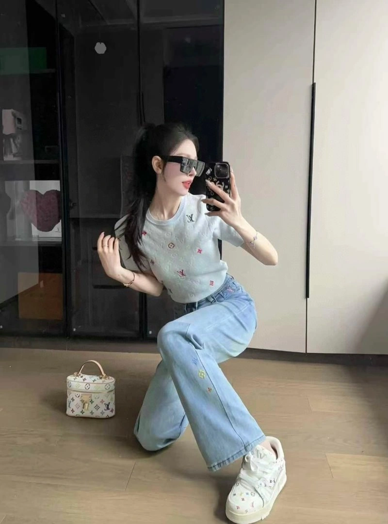 Affordable Louis Vuitton T-Shirts 131600